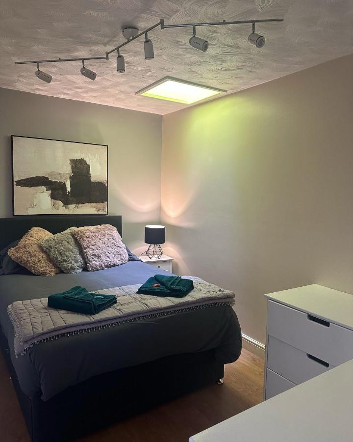 Entire 2 Bedroom House.