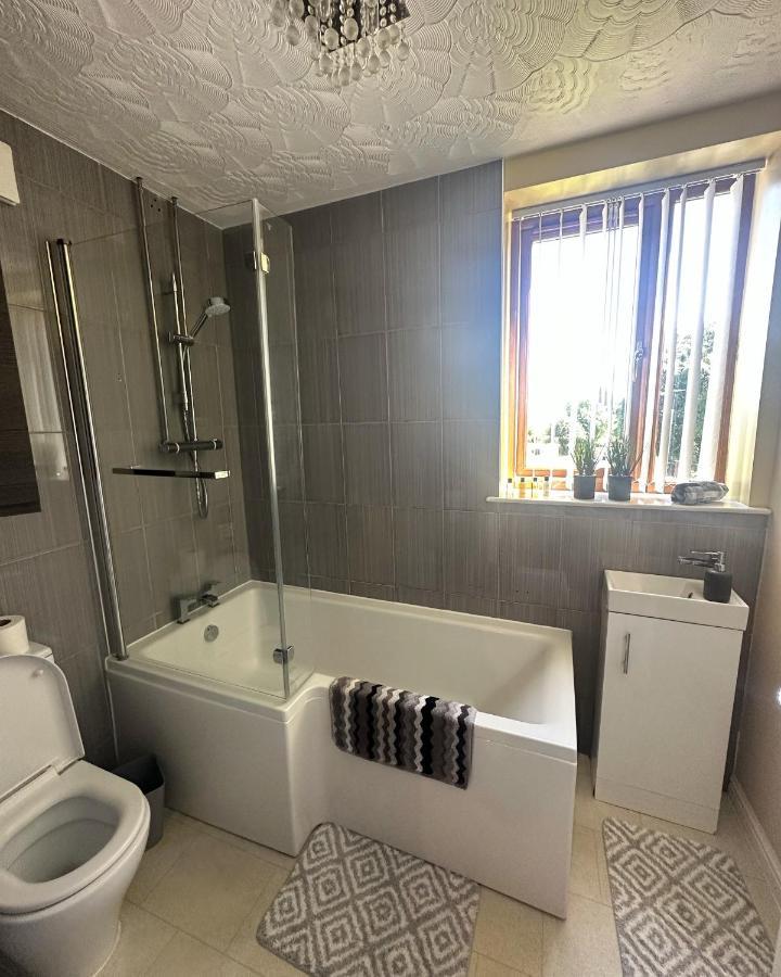Entire 2 Bedroom House. *